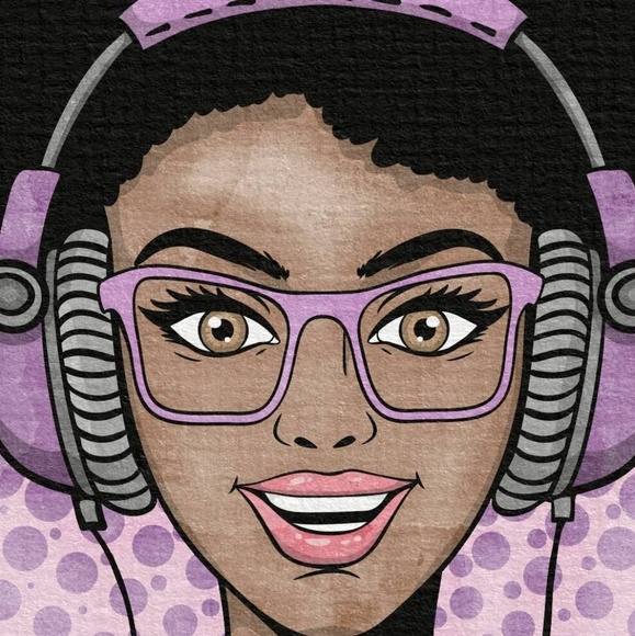 Meet your Posher, Erika - Picture 2 of 2